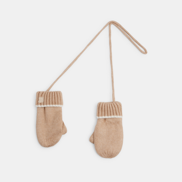 قفازات منسوجة بطريقة التريكو باللون البيج للأطفال الرضع من الجنسين